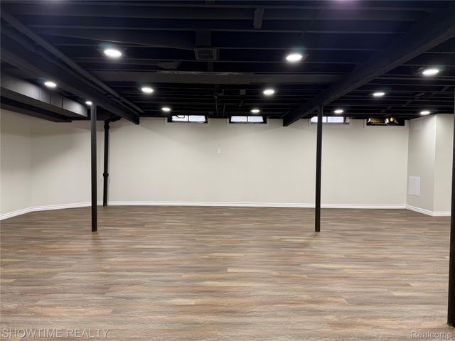 2848 Reese Drive, Sterling Heights, MI 48310