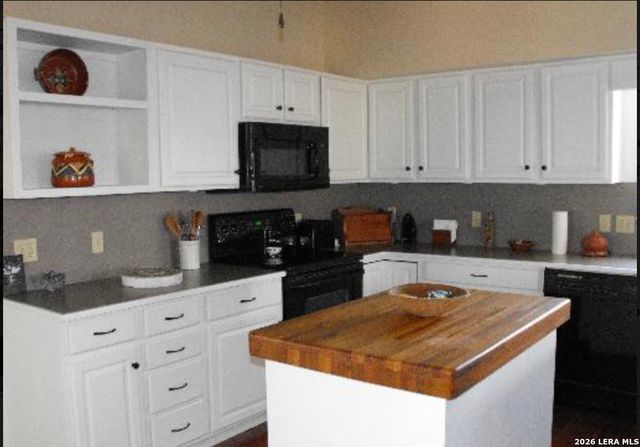 310 County Road 263, Mico, TX 78056
