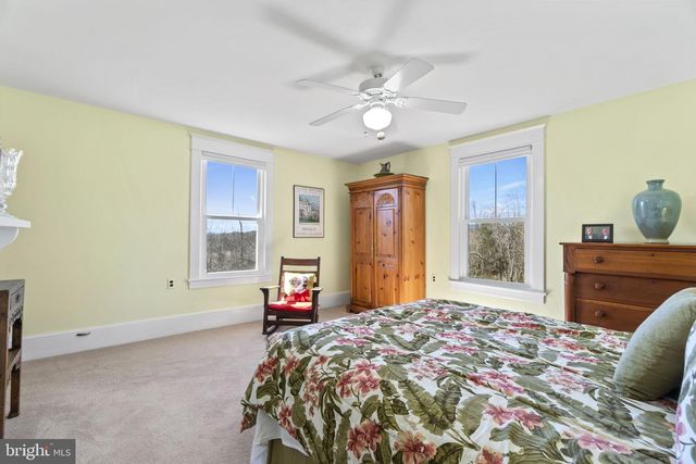 12720 LEE HWY, Washington, VA 22747