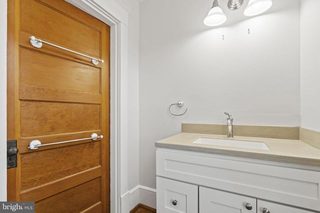 12720 LEE HWY, Washington, VA 22747