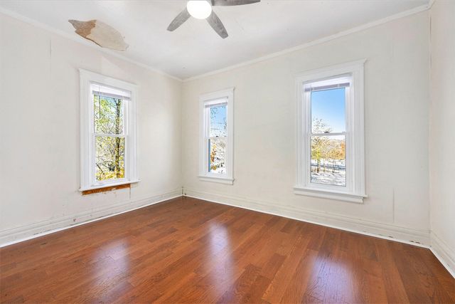 85 Frisbie Avenue, Battle Creek, MI 49037