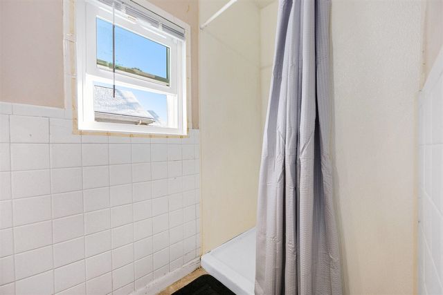 85 Frisbie Avenue, Battle Creek, MI 49037