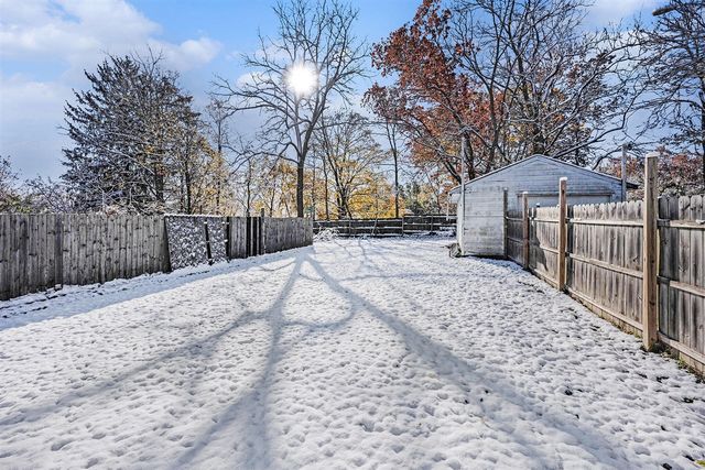 85 Frisbie Avenue, Battle Creek, MI 49037