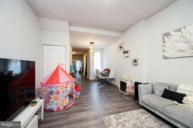 1146 COTTON ST, Reading, PA 19602