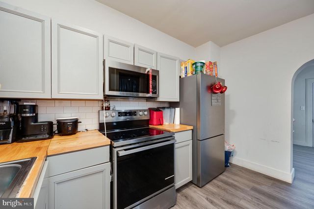 1146 COTTON ST, Reading, PA 19602