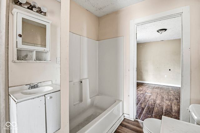 4315 E 30th Street, Indianapolis, IN 46218