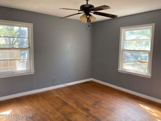 1917 39th Street, Lubbock, TX 79412