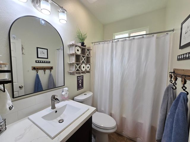 4153 Chessa Lane, Clovis, CA 93619