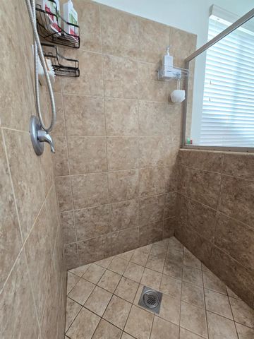4153 Chessa Lane, Clovis, CA 93619