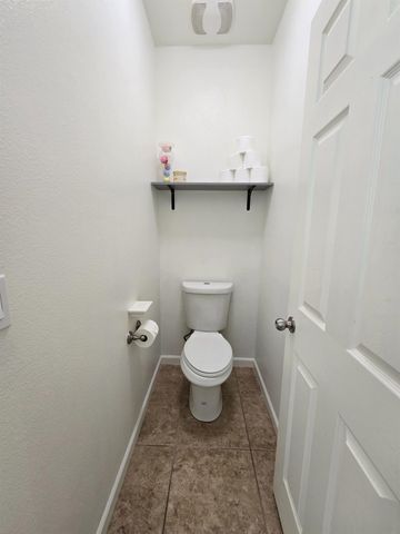 4153 Chessa Lane, Clovis, CA 93619