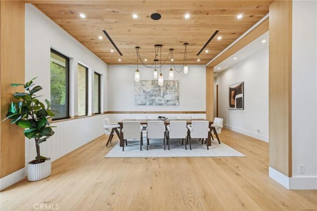 5414 Genesta, Encino, CA 91316