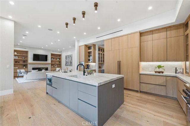 5414 Genesta, Encino, CA 91316