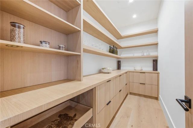 5414 Genesta, Encino, CA 91316
