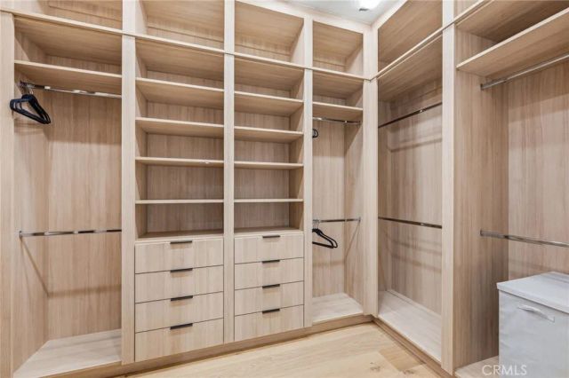 5414 Genesta, Encino, CA 91316