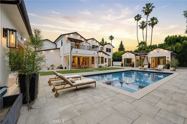 5414 Genesta, Encino, CA 91316