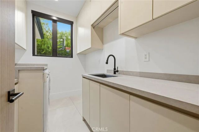 5414 Genesta, Encino, CA 91316