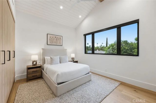 5414 Genesta, Encino, CA 91316