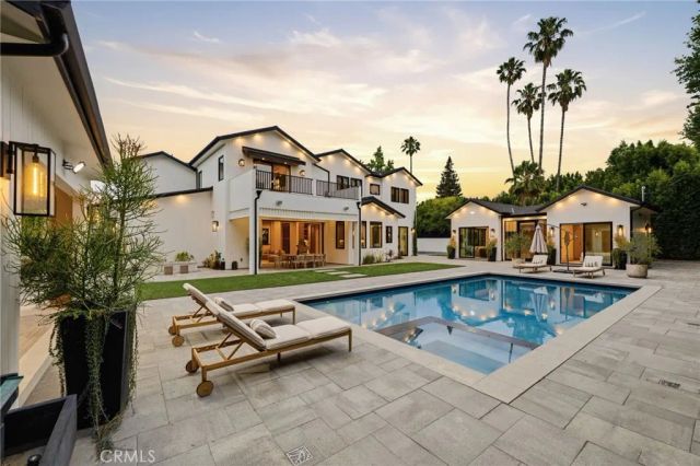 5414 Genesta, Encino, CA 91316