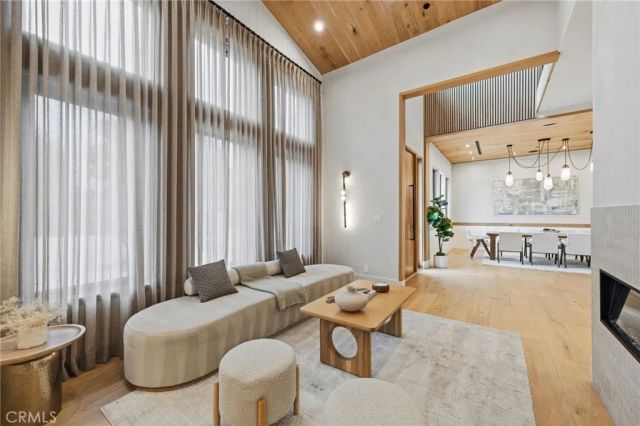 5414 Genesta, Encino, CA 91316