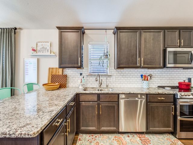 2311 Southridge Lane, Sherman, TX 75092