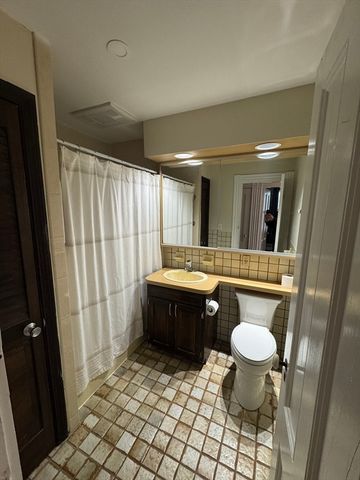 883 E 4th St 2, Boston, MA 02127