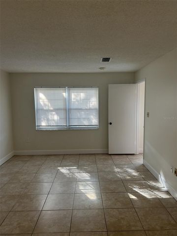 8334 DR MARTIN LUTHER KING JR STREET N, St Petersburg, FL 33702