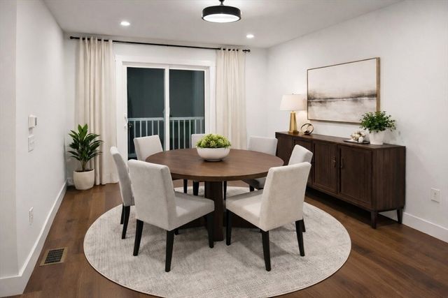 19 Cottage Ave, Southampton, MA 01073