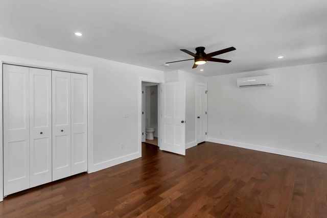 19 Cottage Ave, Southampton, MA 01073