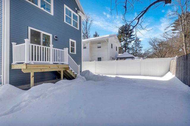 19 Cottage Ave, Southampton, MA 01073