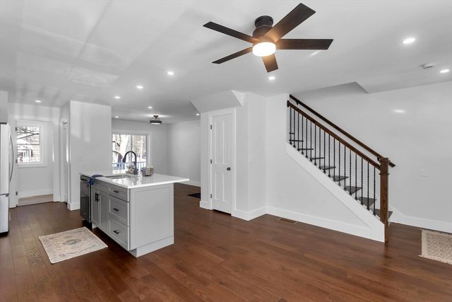 19 Cottage Ave, Southampton, MA 01073