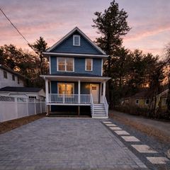 19 Cottage Ave, Southampton, MA 01073