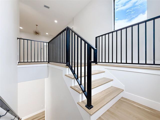 4219 W BAY VIEW AVENUE, Tampa, FL 33611