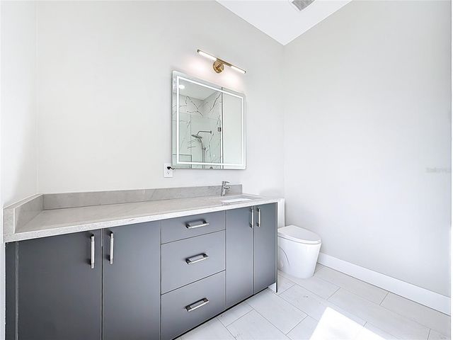 4219 W BAY VIEW AVENUE, Tampa, FL 33611