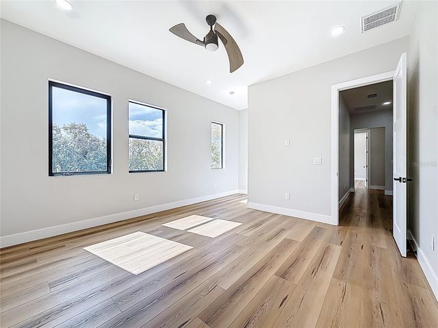 4219 W BAY VIEW AVENUE, Tampa, FL 33611