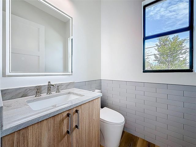 4219 W BAY VIEW AVENUE, Tampa, FL 33611