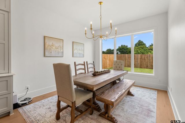 3143 Club Dr, Tyler, TX 75703