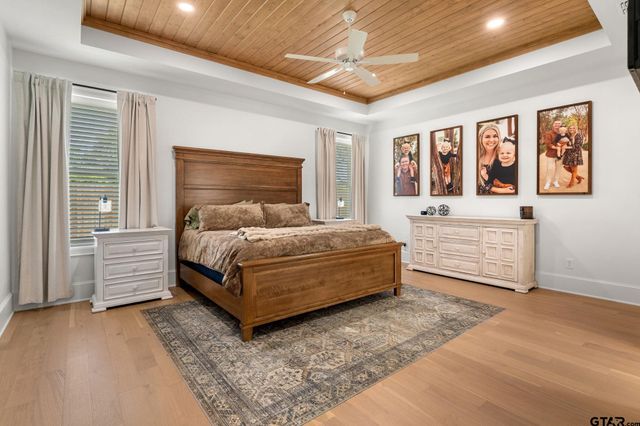 3143 Club Dr, Tyler, TX 75703