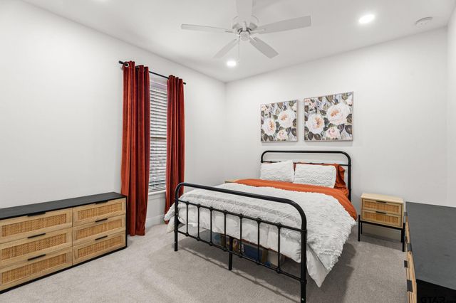 3143 Club Dr, Tyler, TX 75703