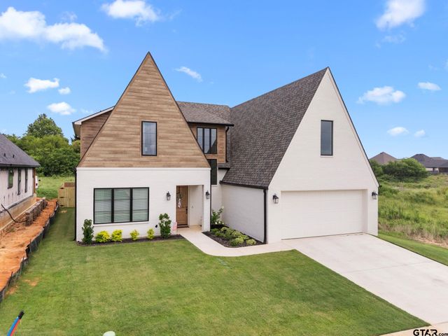 3143 Club Dr, Tyler, TX 75703