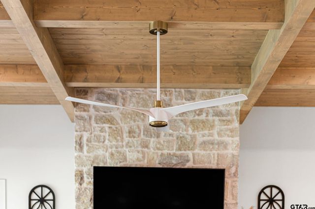 3143 Club Dr, Tyler, TX 75703