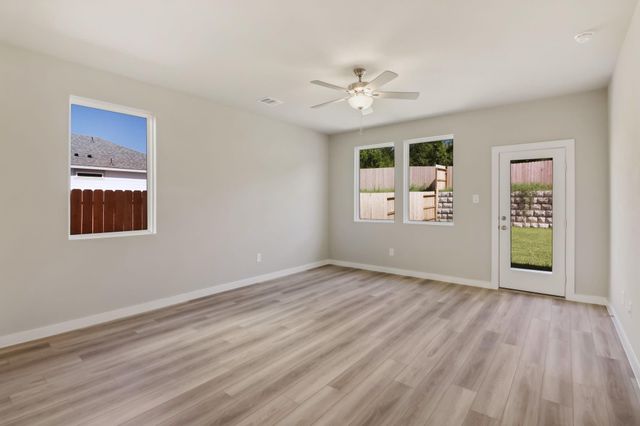 1651 Shae Oak Lane, Conroe, TX 77304