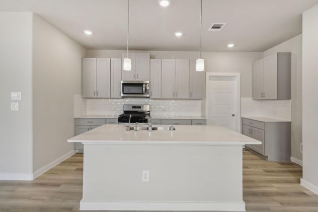 1651 Shae Oak Lane, Conroe, TX 77304