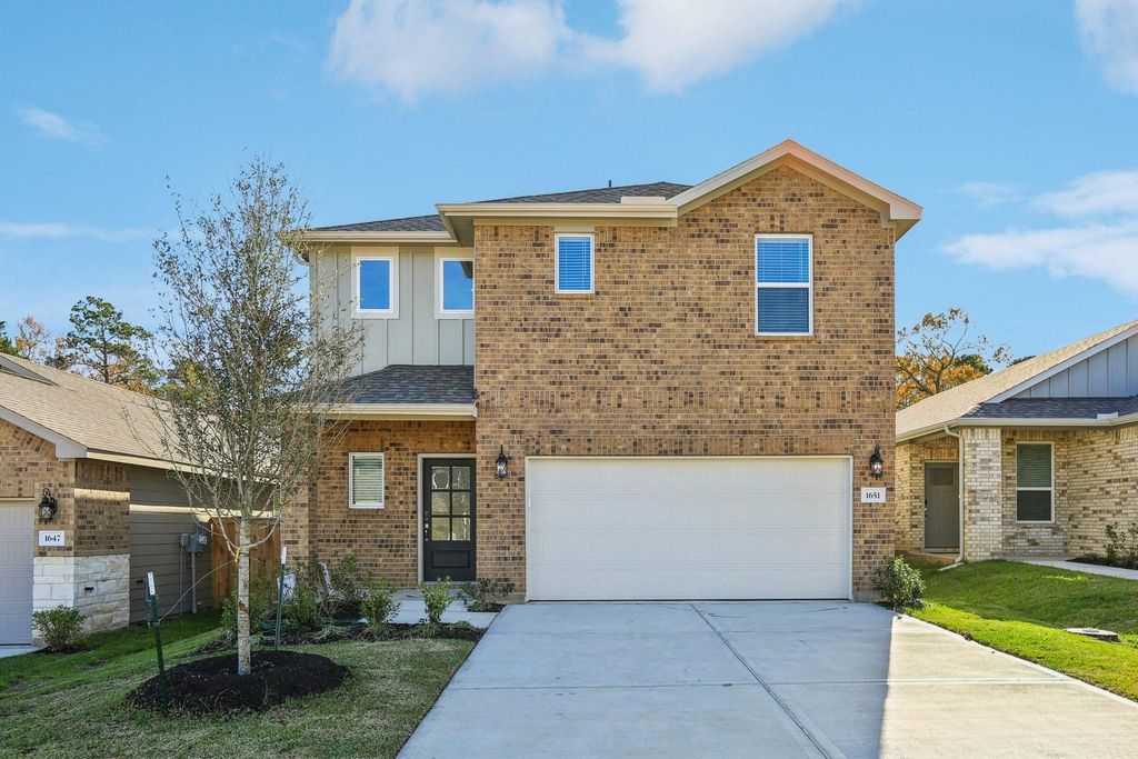 1651 Shae Oak Lane, Conroe, TX 77304