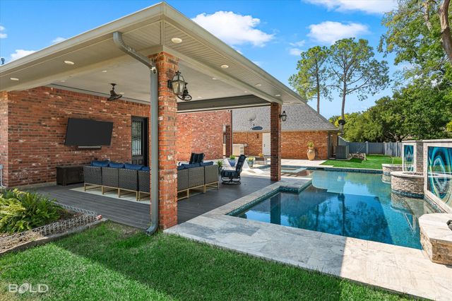 18 Dover Circle, Bossier City, LA 71111