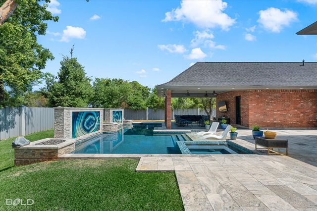 18 Dover Circle, Bossier City, LA 71111