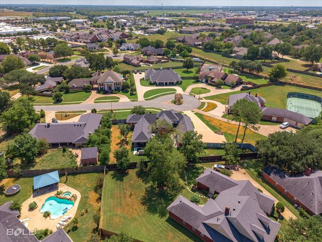 18 Dover Circle, Bossier City, LA 71111