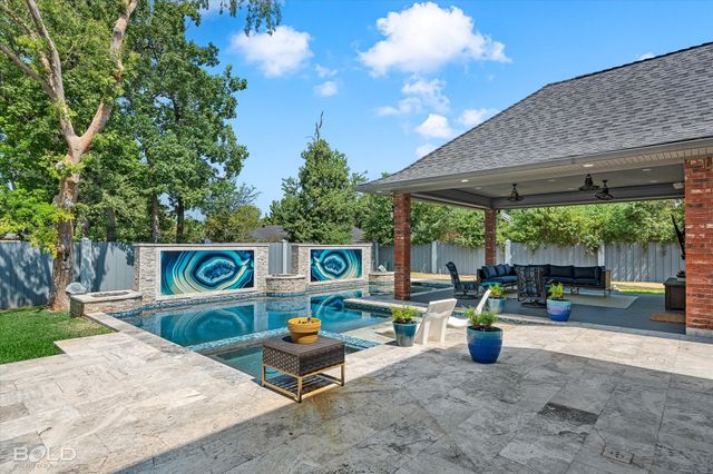 18 Dover Circle, Bossier City, LA 71111