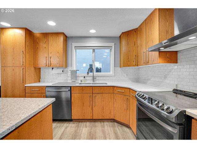 2217 Ne 179TH St F11, Ridgefield, WA 98642
