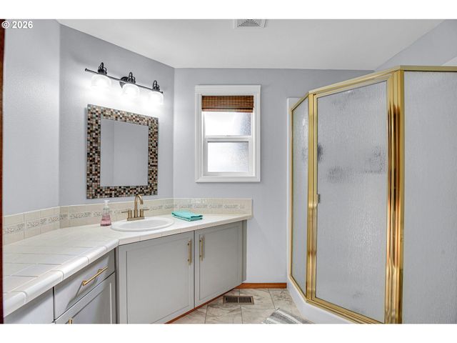 2217 Ne 179TH St F11, Ridgefield, WA 98642