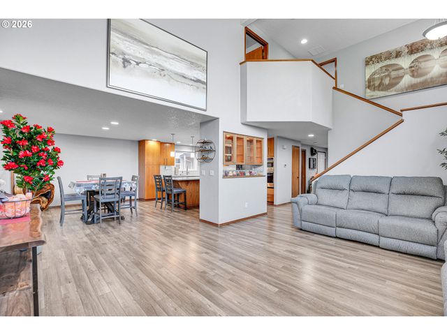 2217 Ne 179TH St F11, Ridgefield, WA 98642